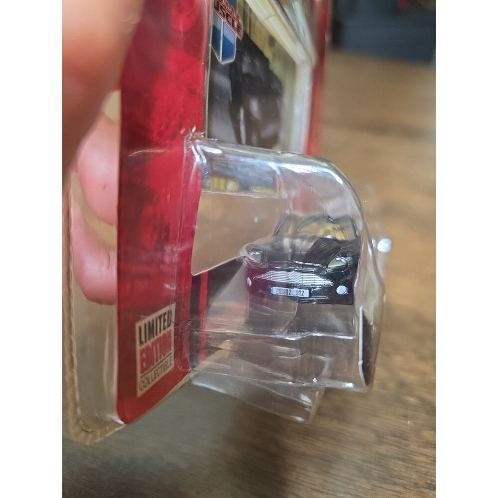 NEW JOHNNY LIGHTNING 2002 Aston Martin V12 RELEASE 1 R1 SCALE‎ DIECAST VEHICLE - Picture 5 of 16
